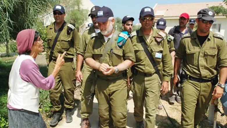 למרות כישלון ההתנתקות, יש ביטחוניסטים שמקווים לשכפל אותה ביו"ש. הגירוש מנצרים