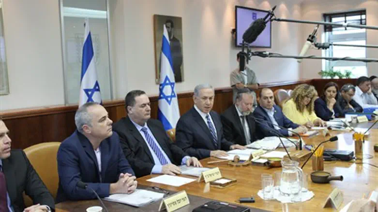 הממשלה אישרה