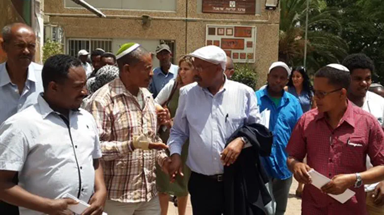 סיור במרכז הקליטה בקריית גת