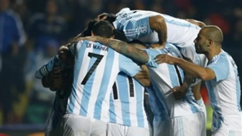 שחקני ארגנטינה. בדרך לזכיה בגביע?