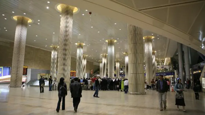 נעצר בדרכו לנתב"ג