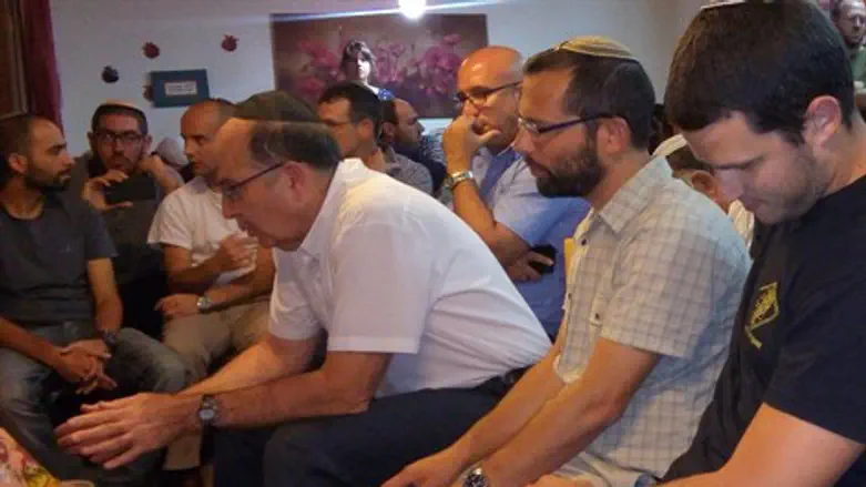 יעלון בבית המשפחה