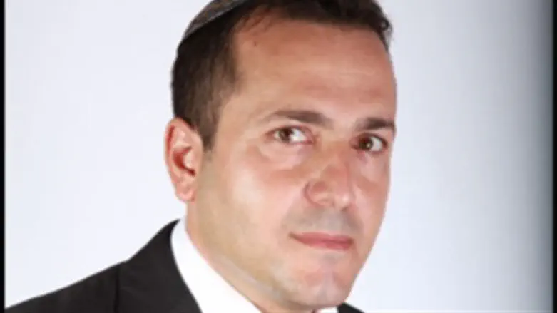 דוחה הכול. עו"ד דימרי