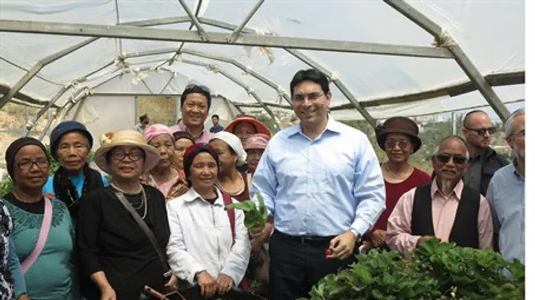 Danny Danon with Bnei Menashe