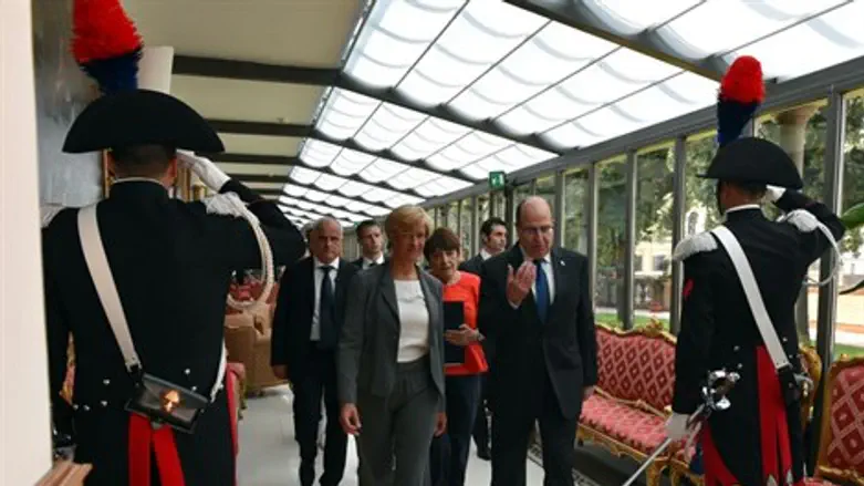 יעלון באיטליה