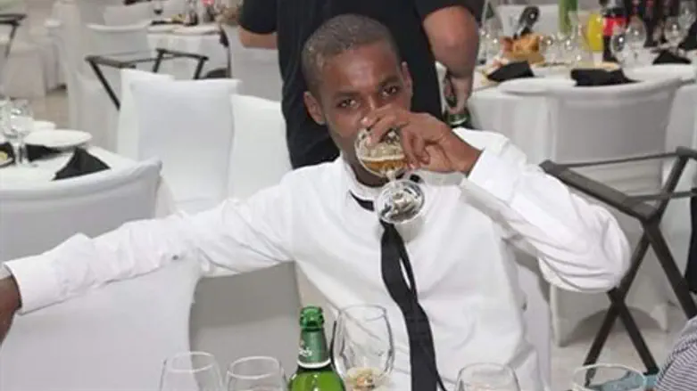 אברהם מנגיסטו