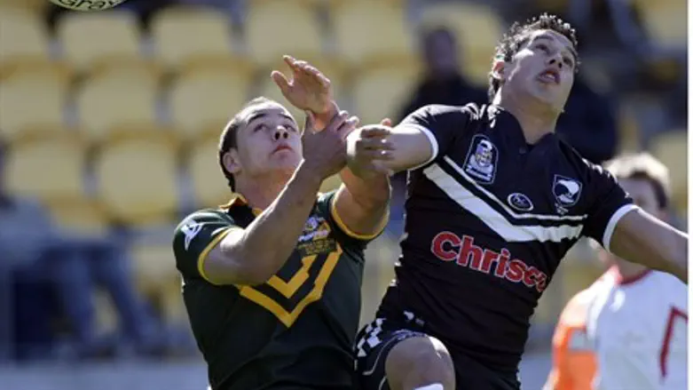 Jarryd Hayne (L) during rugby match