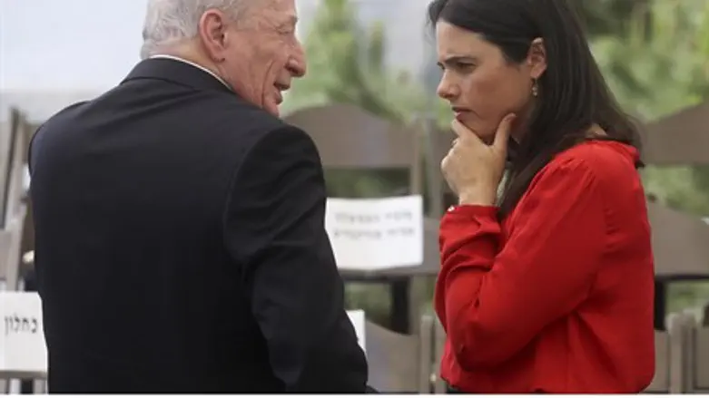 Министр юстиции и генеральный прокурор