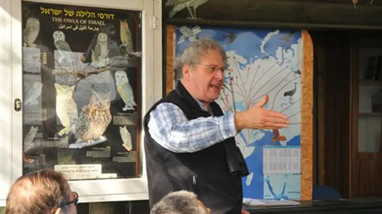 דאייה לצד שקנאים וחסידות. לשם