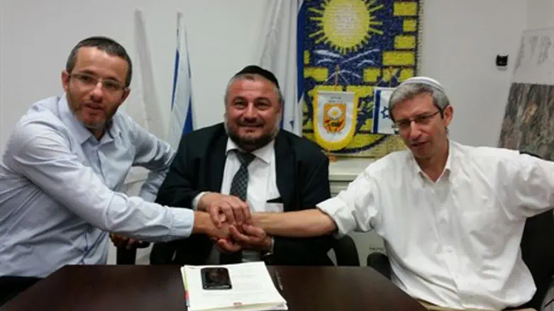 נציגי הבית היהודי בבית שמש וראש העיר