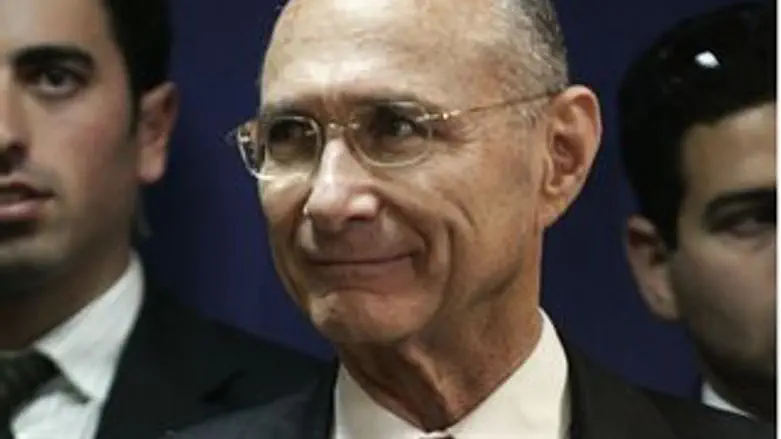 הוא מגיע עם הגב הם מגיעים עם הגג... לנדאו