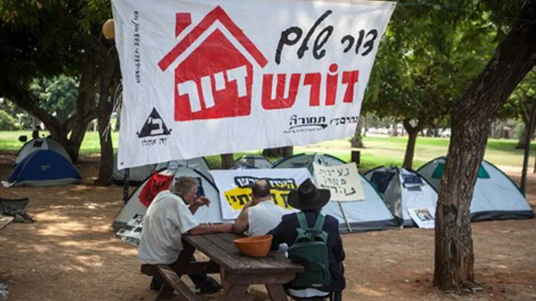 למעבר התכוף בין דירות שכורות יש מחיר כלכלי ונפשי. מחאת הדיור בתל אביב