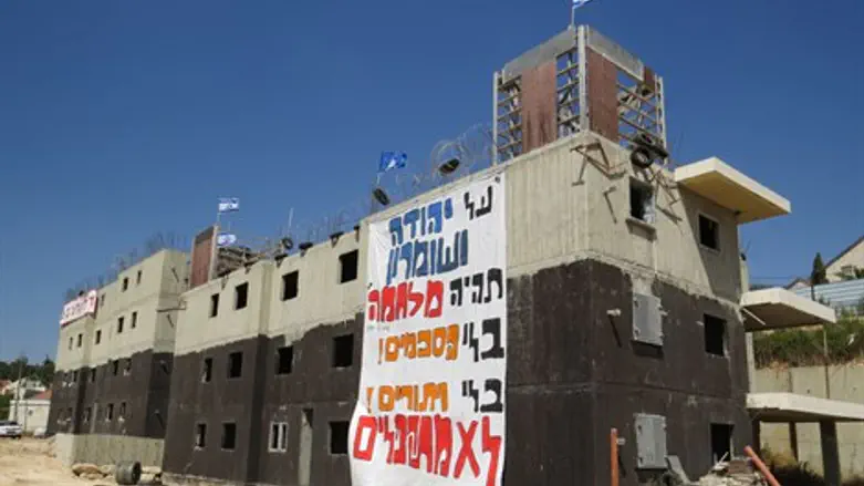 בתי דריינוף בבית אל