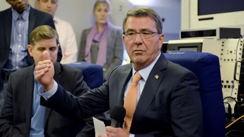 אשטון קרטר. ממשיכים עם התירוצים