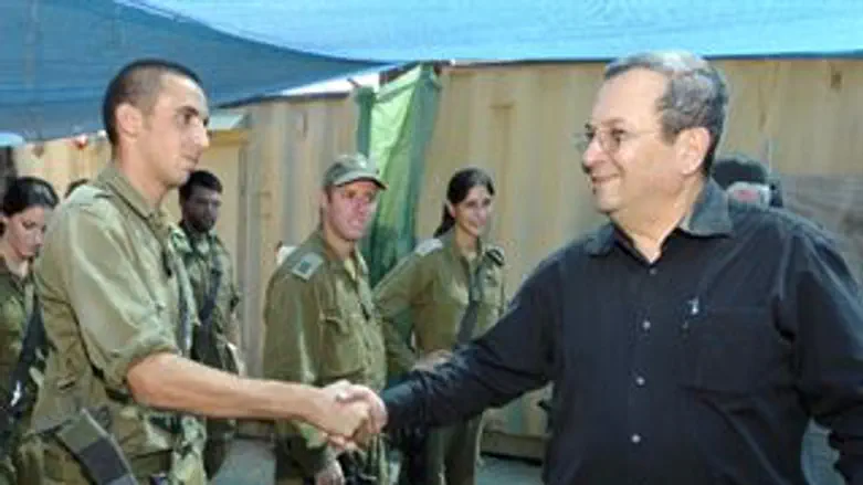 ברק בסיור באוגדת עזה
