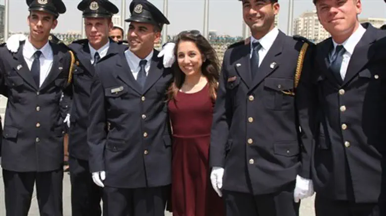 תמונה קבוצתית לאחר ההצעה