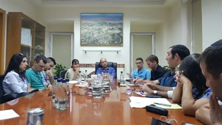 הפגישה בלשכת בנט