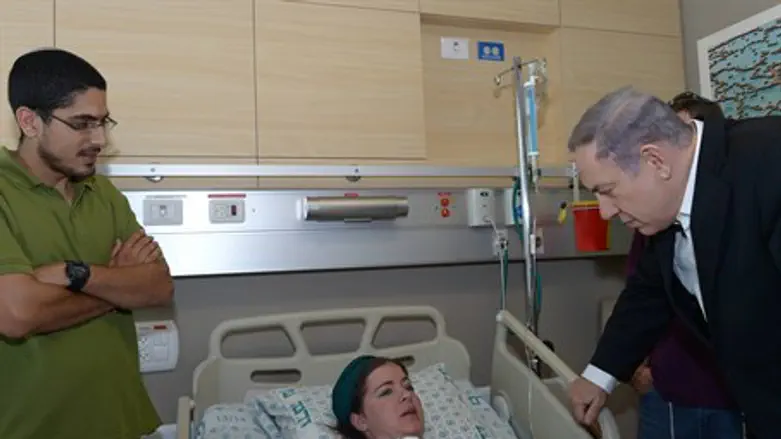 Binyamin Netanyahu visits Inbar Azrak