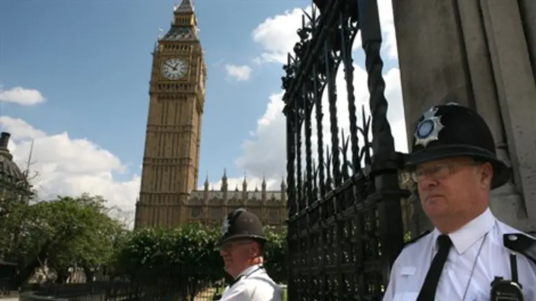 לא רוצים את ראש הממשלה. בריטניה