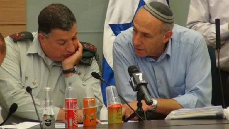 ח"כ יוגב והאלוף מרדכי