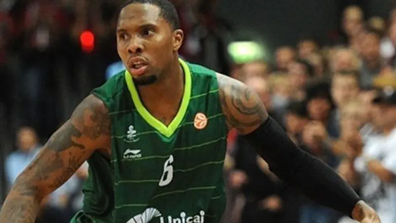 חתם לעונה אחת. רולנד