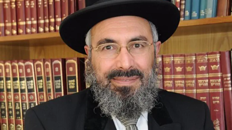 הרב רצון ערוסי נגד מערך הגיור