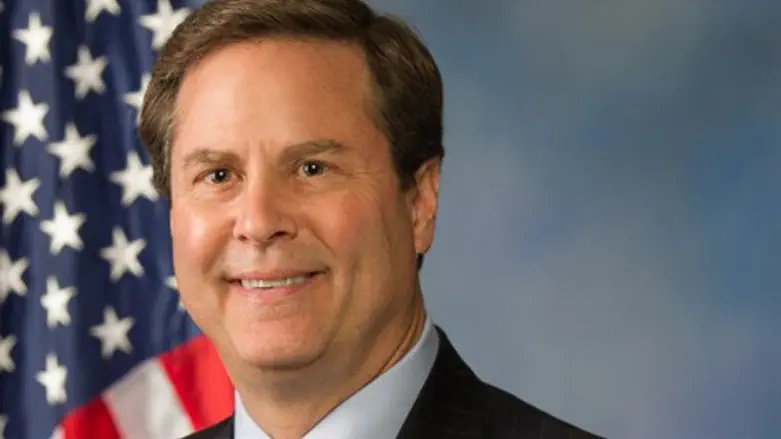 עוד מתנגד להסכם. דונלד נורקרוס