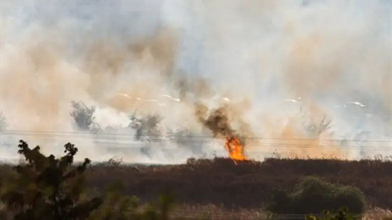 Пожар на месте падения ракеты