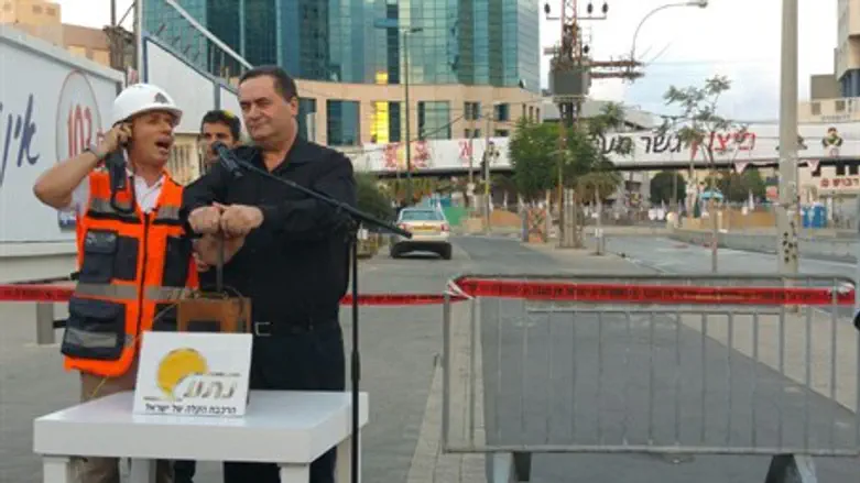 Yisrael Katz detonating the bridge