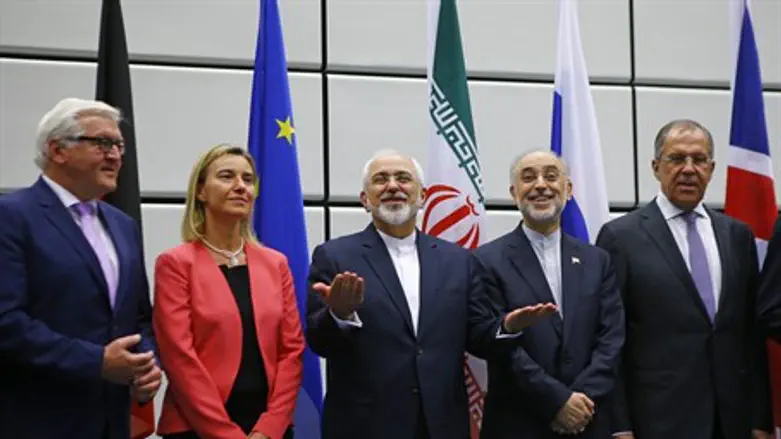 Mohammad Javad Zarif (center) and Ali Akbar Salehi with EU, German and Russian FMs