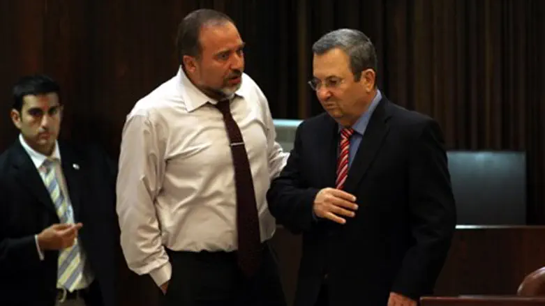 בימים ידידותיים יותר. ליברמן וברק