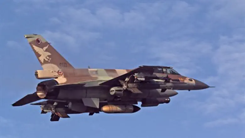 F-16 fighter jet