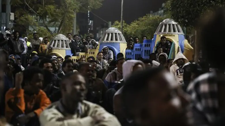 Illegal African immigrants in Tel Aviv
