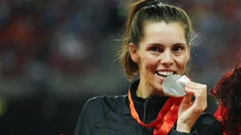 קנייזבה עם המדליה