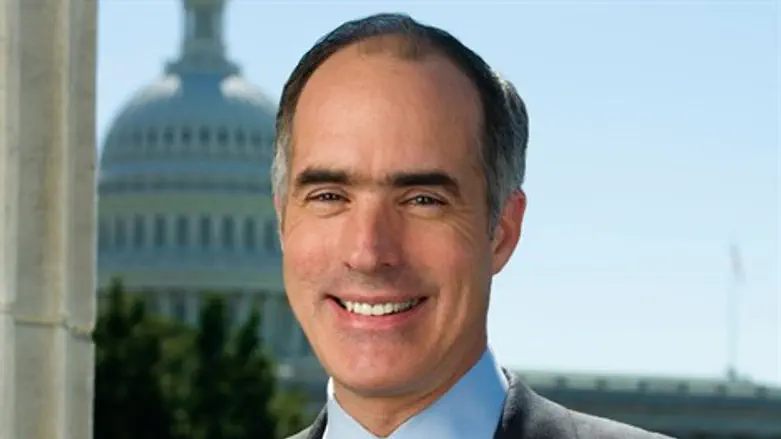 מביא את אובמה לסף הוטו. הסנאטור קייסי