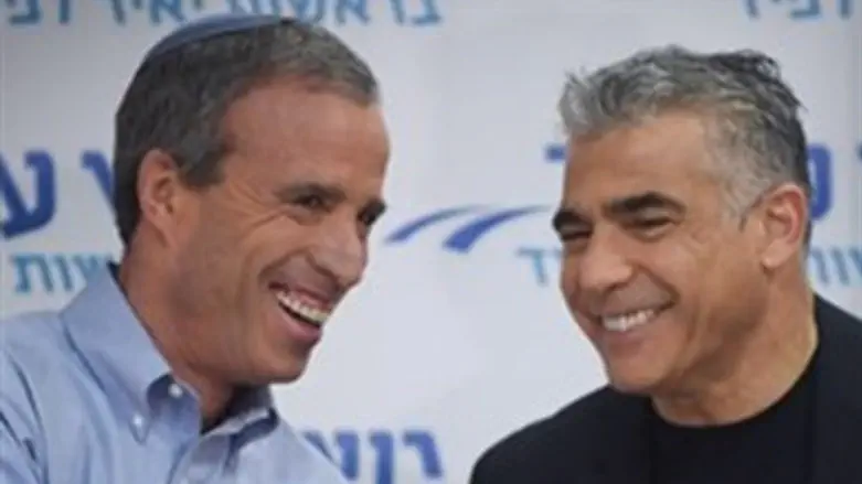 Stern with Yair Lapid (file)