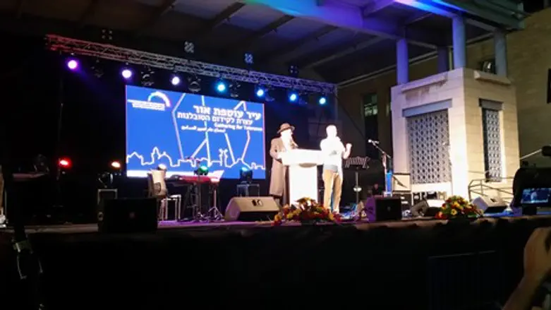 הרב שטרן בעצרת