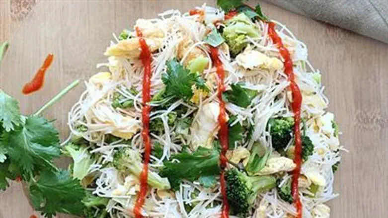 Rice Noodles with Fried Eggs