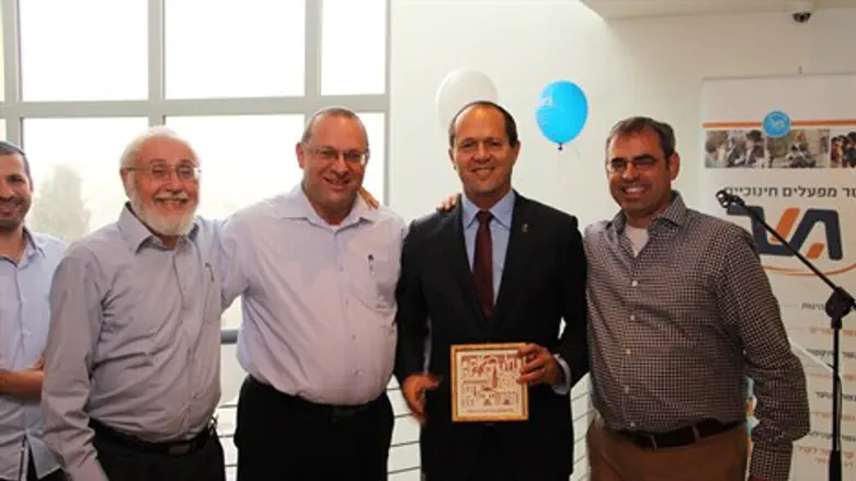 חנוכת בית גשר בירושלים