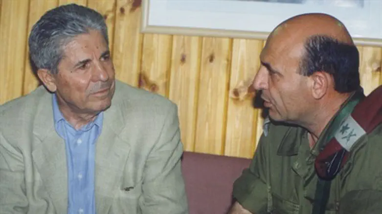 אנטואן לאחד עם מופז