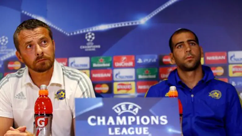 יוקאנוביץ' ובן חיים, במסיבת העיתונאים לקראת המשחק