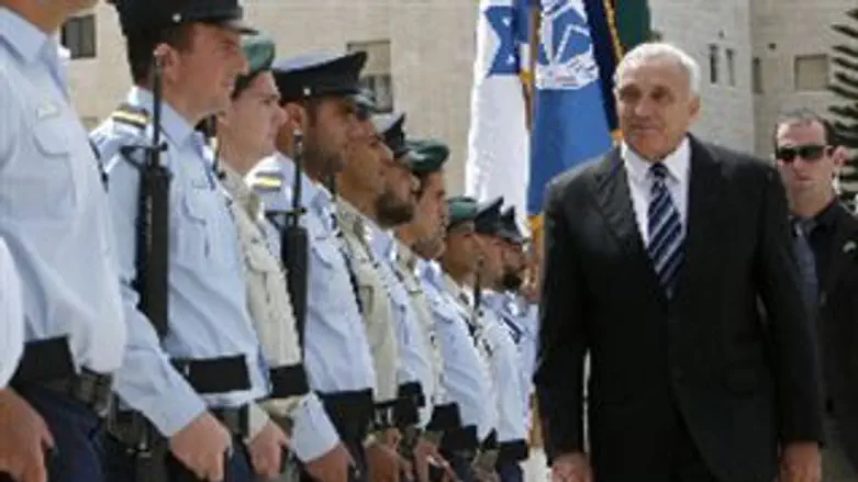 מבקש ליישם חזון. אהורונוביץ' בכניסתו לתפקיד