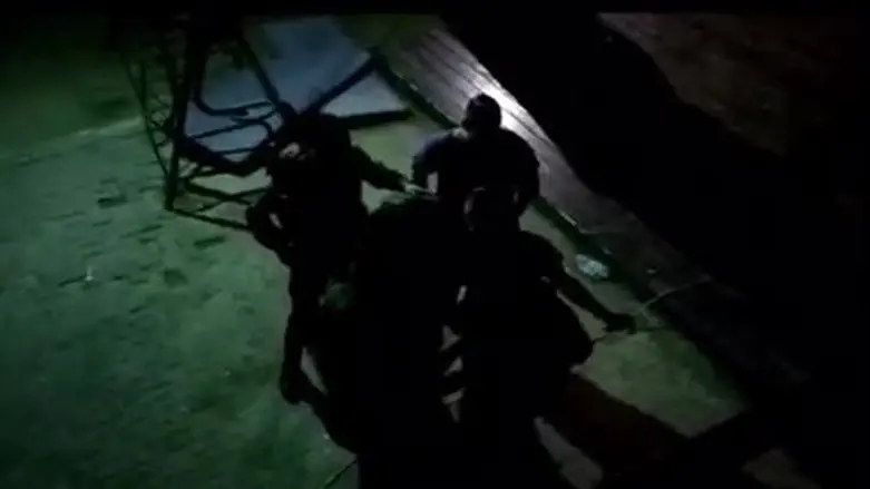 Border Police arrest Jews for non-violent protest