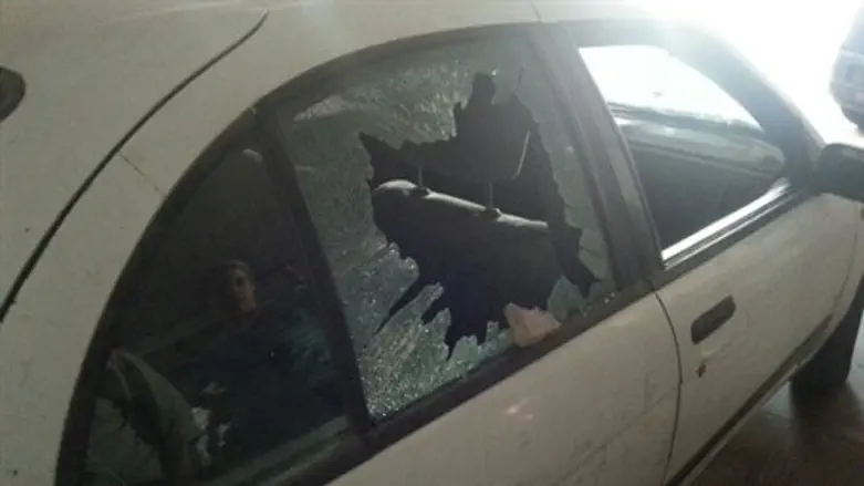 Последствия "каменной атаки". Иллюстрация