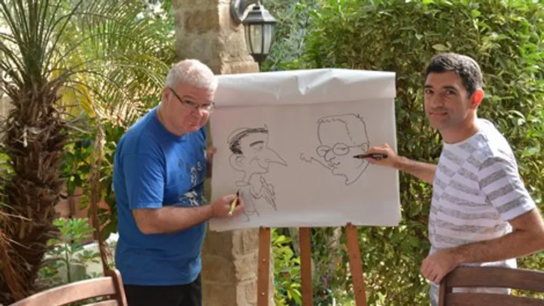 "הדתיים הם קהל מעולה של קומיקס". שי צ'רקה  ואורי פינק