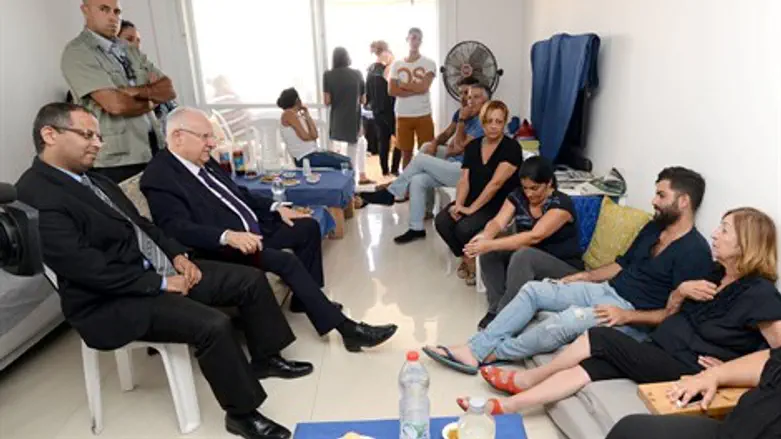 ריבלין בבית משפחת לבלוביץ'