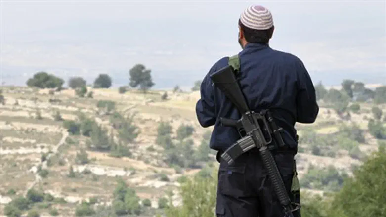 Armed Jewish resident of Gush Etzion