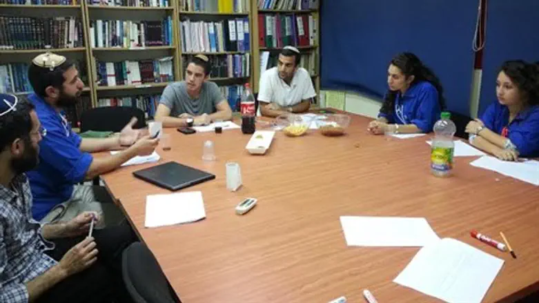 שם חדש בעזרא