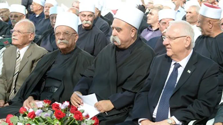 הנשיא ריבלין. מימינו: השיח' טריף