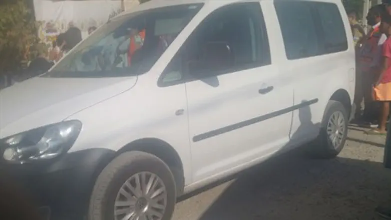 הרכב בו ננעלו הילדים